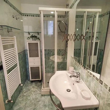 Lägenhet La Casa Di Alessia Con Corte Privata