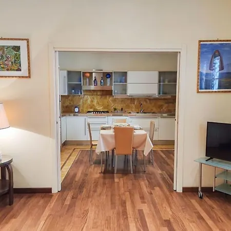 La Casa Di Alessia Con Corte Privata *