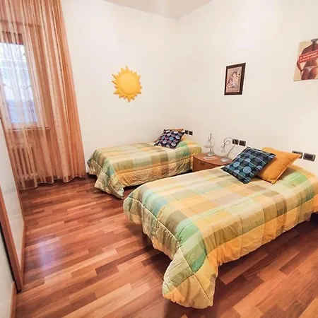 La Casa Di Alessia Con Corte Privata Apartment