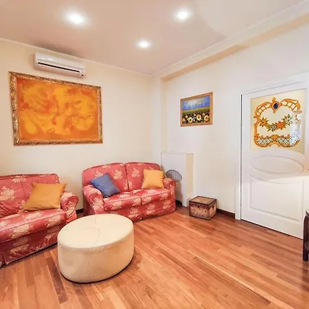 La Casa Di Alessia Con Corte Privata *